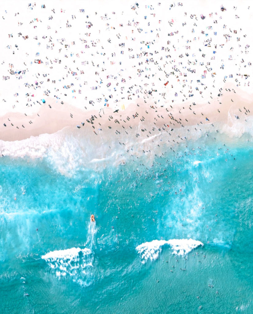 OVERVIEW / Bondi Beach in Sydney, Australia