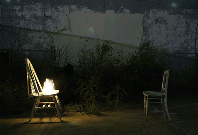 CHAIRS by Lucea Spinelli / Moving light paintings