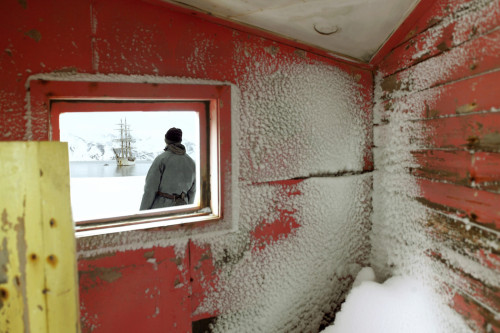 ReneKoster_photography-_ANTARCTICA_through the window