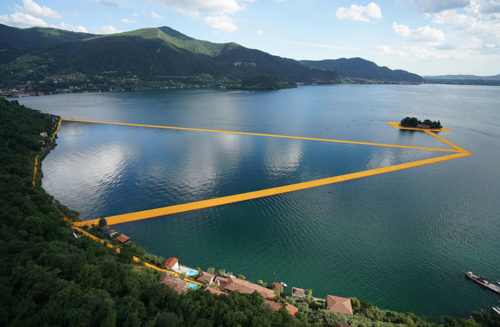 christo floating piers